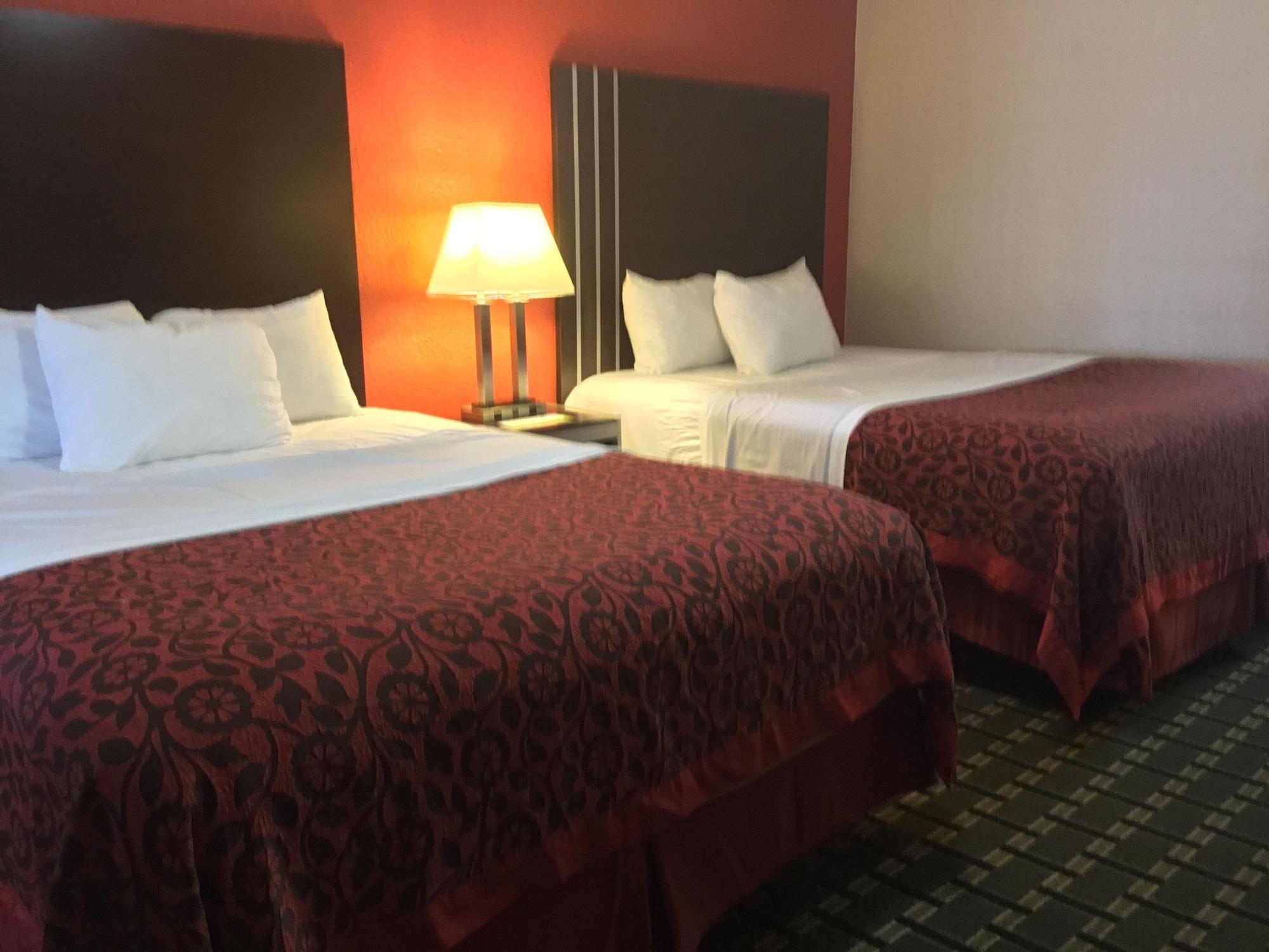 Days Inn By Wyndham College Station University Drive Esterno foto