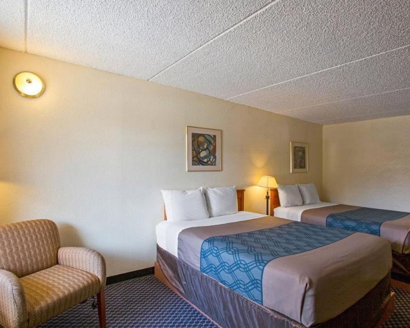 Days Inn By Wyndham College Station University Drive Esterno foto